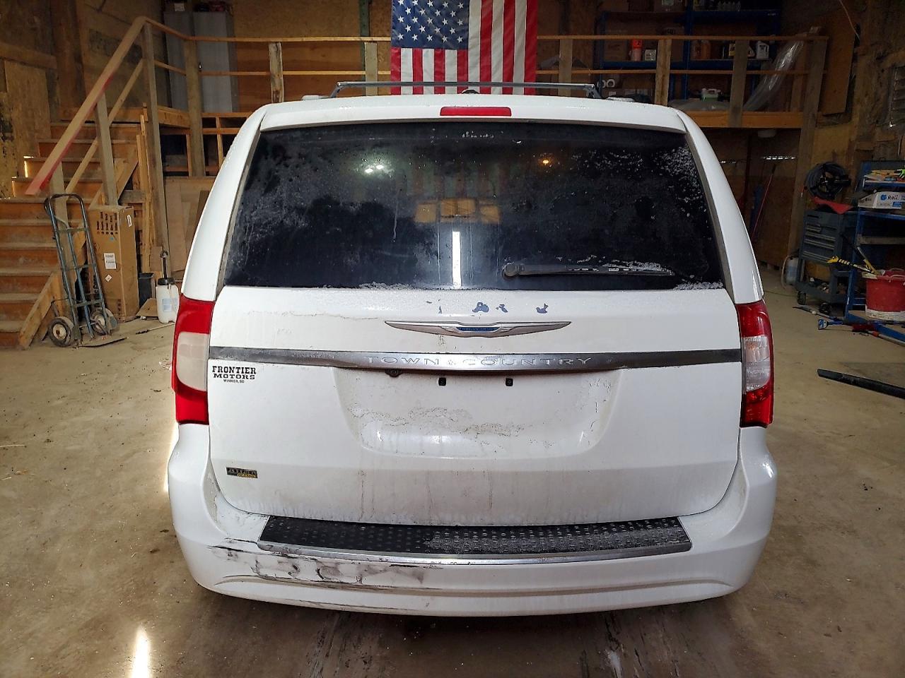 2015 Chrysler Town & Country Touring - Image 6