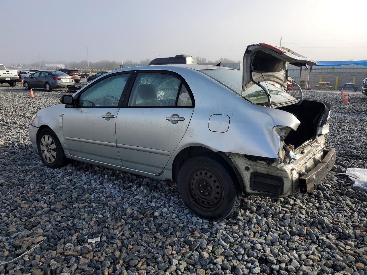 2003 Toyota Corolla Ce - Фото 2