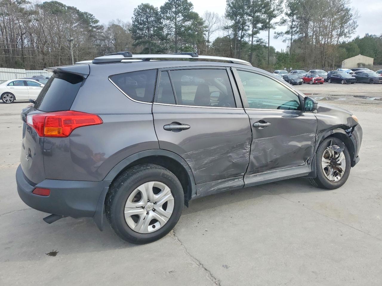 2013 Toyota Rav4 Le - Image 3