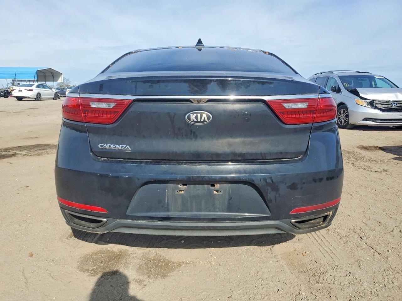 2017 Kia Cadenza Premium - Фото 6