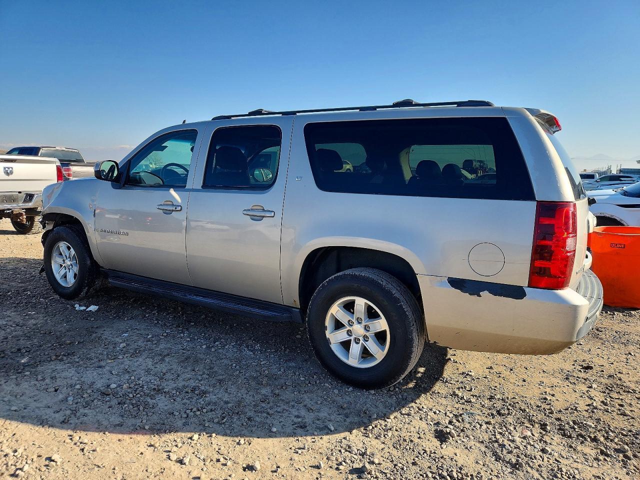 2009 Chevrolet Suburban K1500 Lt - Image 2