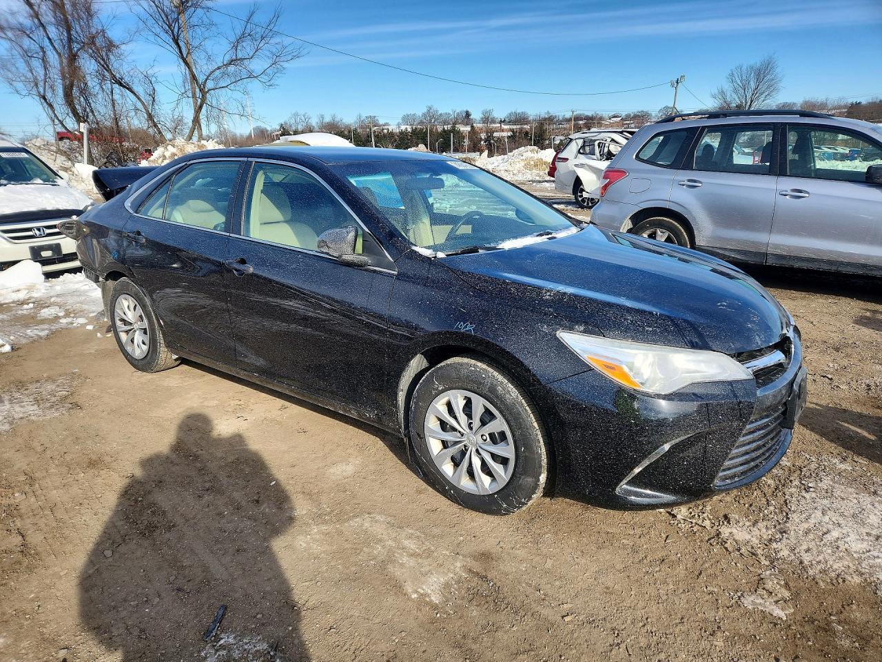 2017 Toyota Camry Le - Image 4