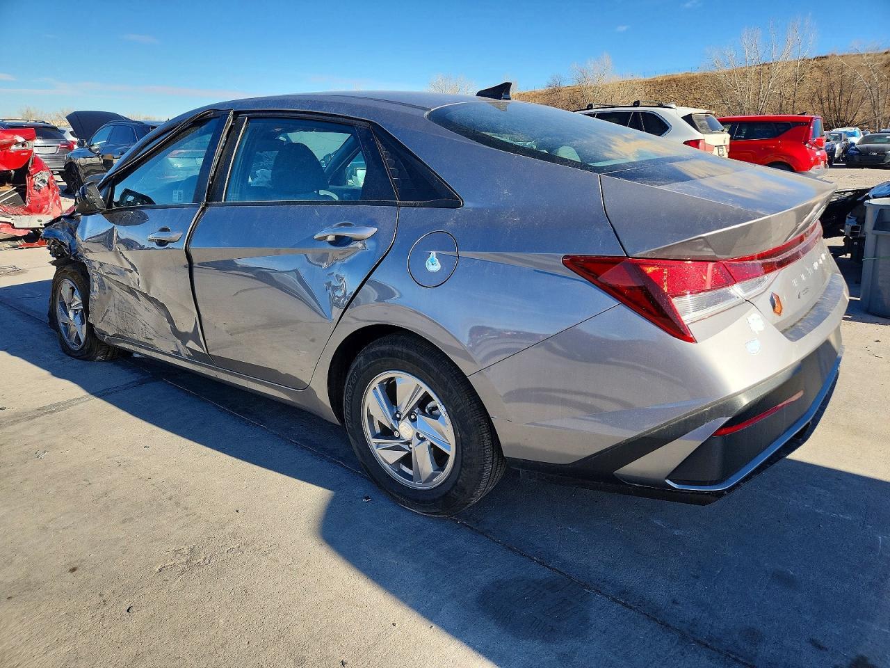 2024 Hyundai Elantra Se - Фото 2