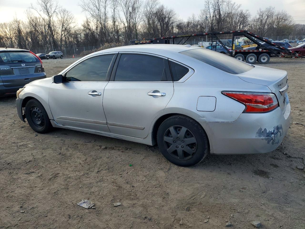 2014 Nissan Altima 2.5 - Image 2