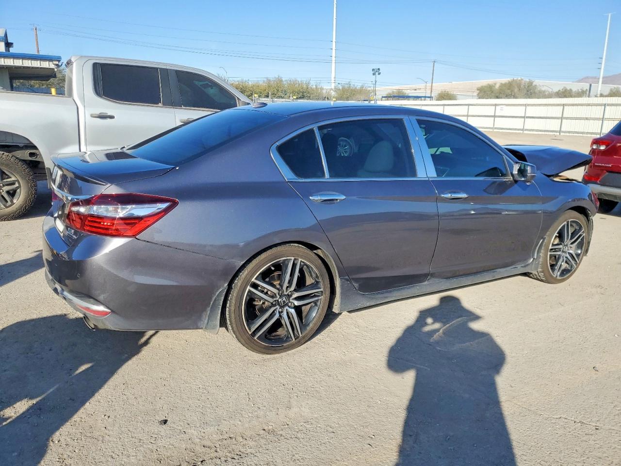 2017 Honda Accord Touring - Фото 3