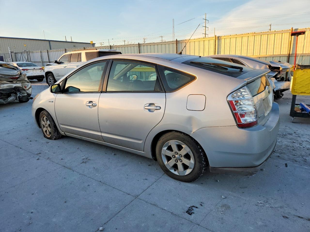2008 Toyota Prius Base - Фото 2