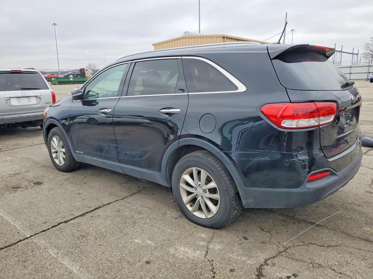 2017 Kia Sorento Lx - Image 2