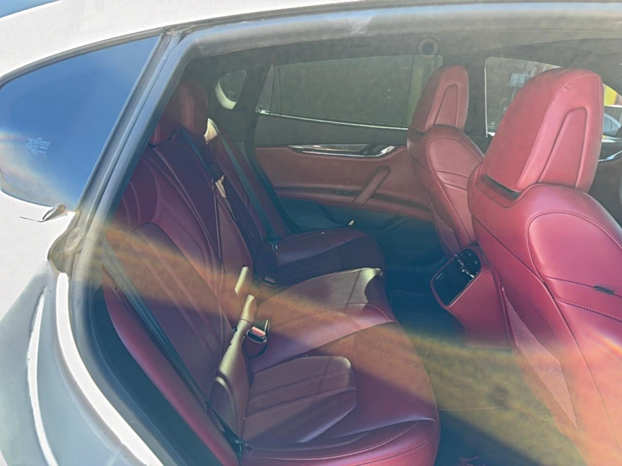 2017 Maserati Quattroporte S - Фото 6