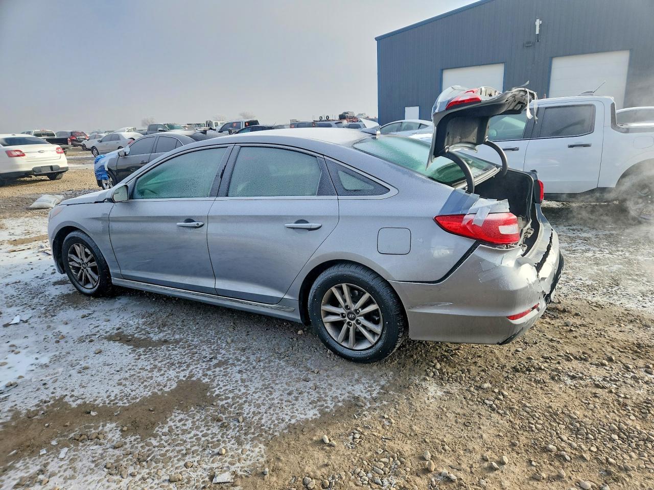 2016 Hyundai Sonata Se - Фото 2