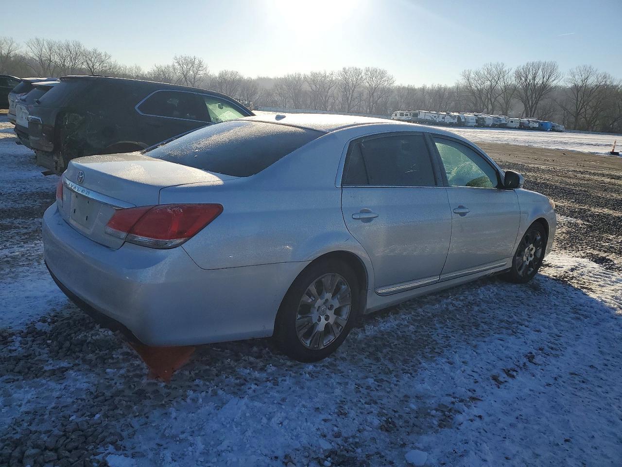 2012 Toyota Avalon Base - Фото 3