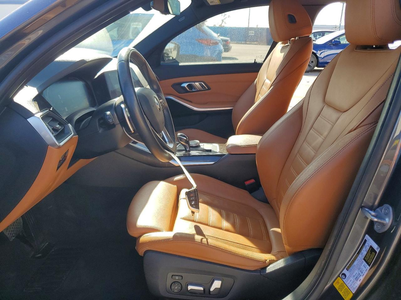 2021 BMW 330I - Фото 7