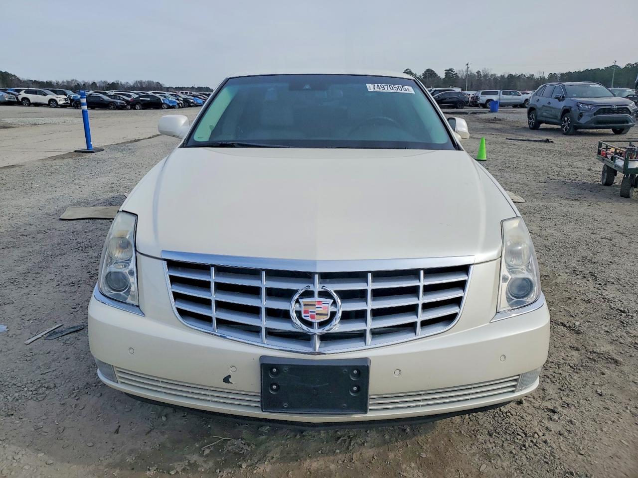 2008 Cadillac Dts - Image 5