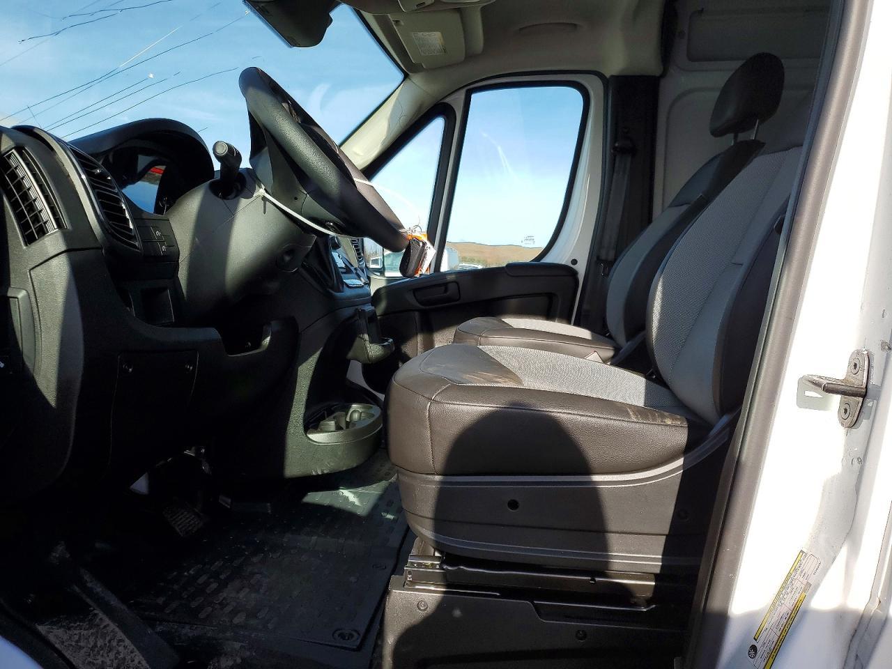 2025 Ram Promaster 2500 Delivery Van - Image 7