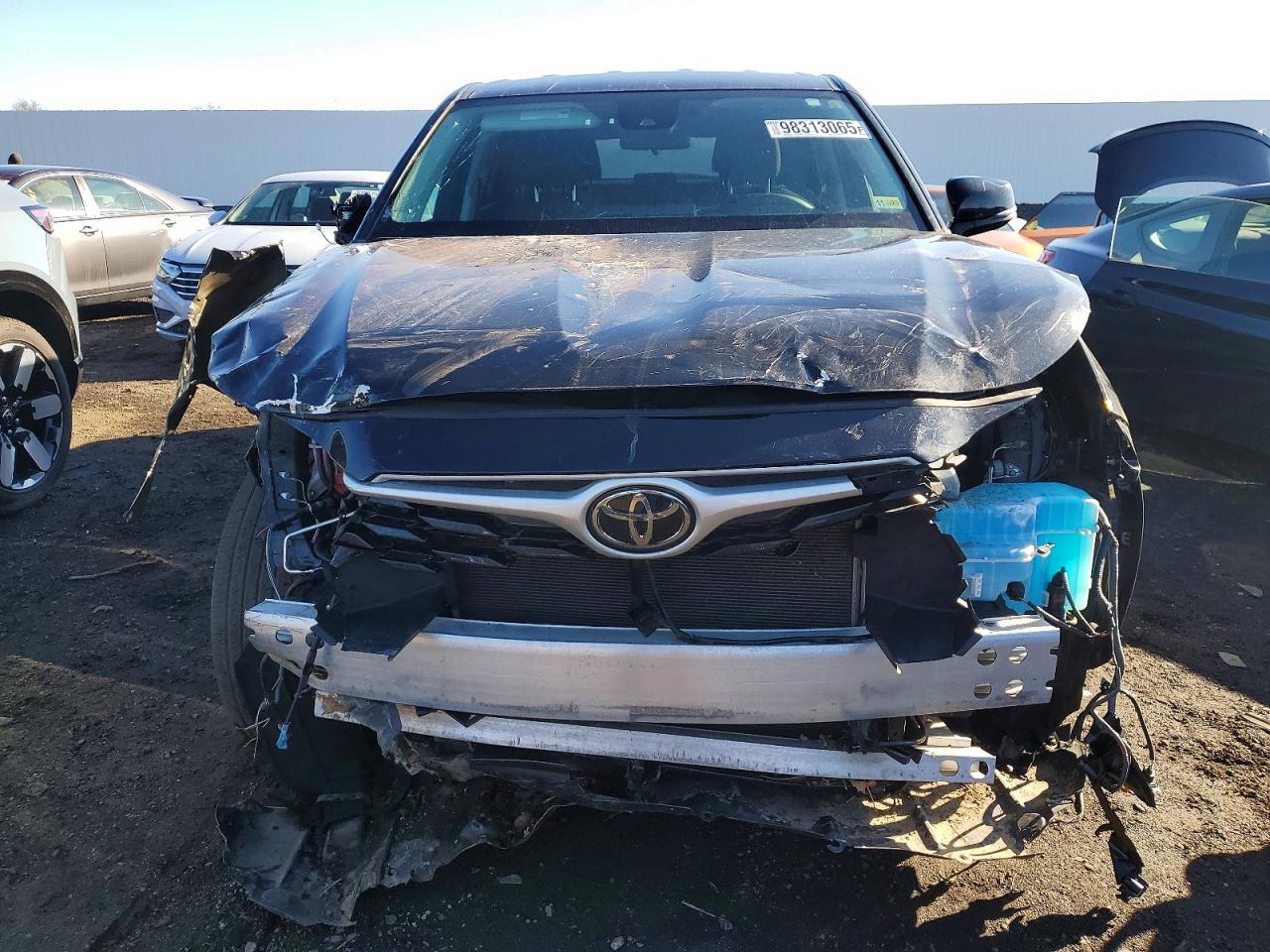 2023 Toyota Highlander - Фото 5