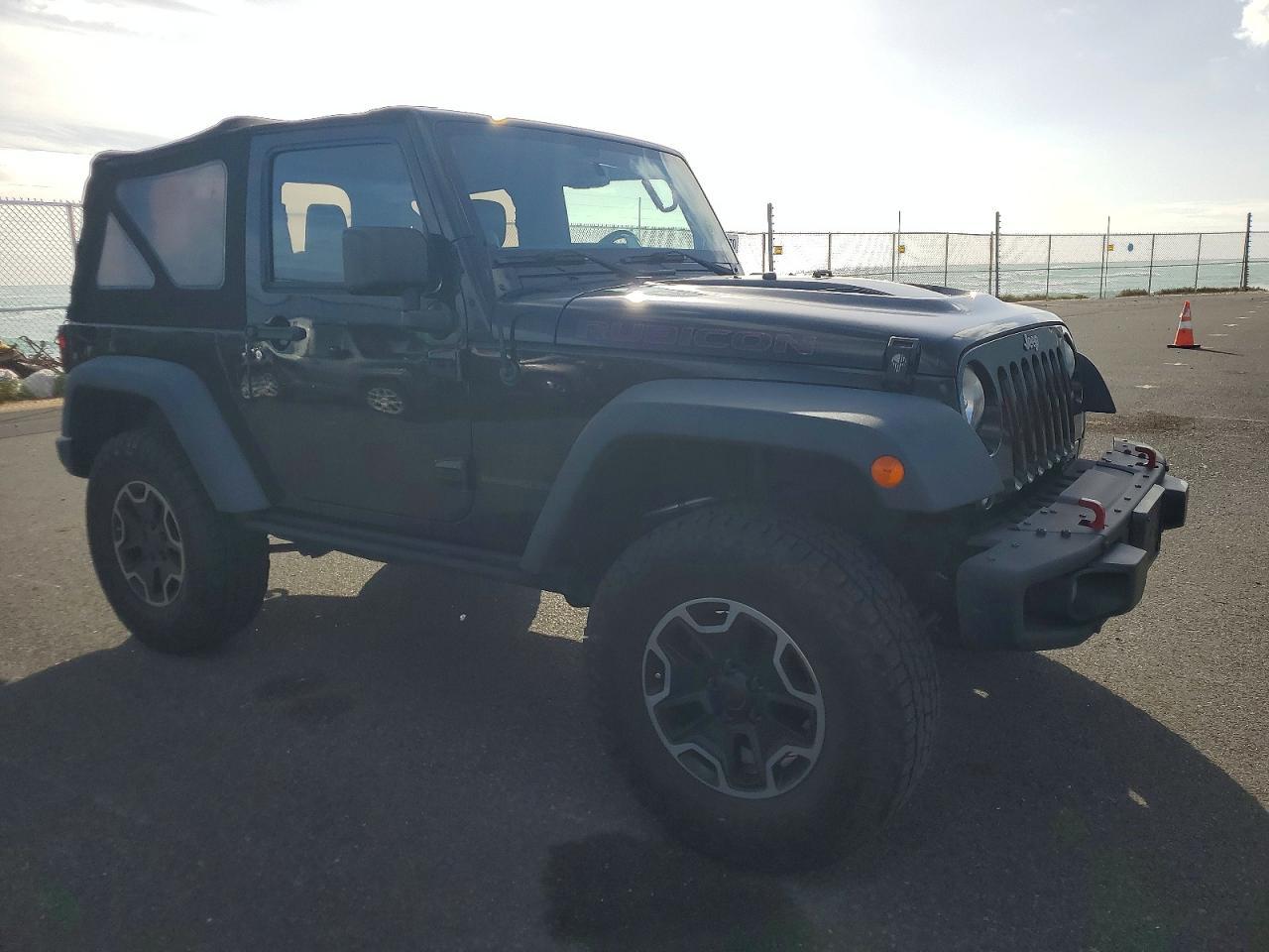 2014 Jeep Wrangler Rubicon - Image 4