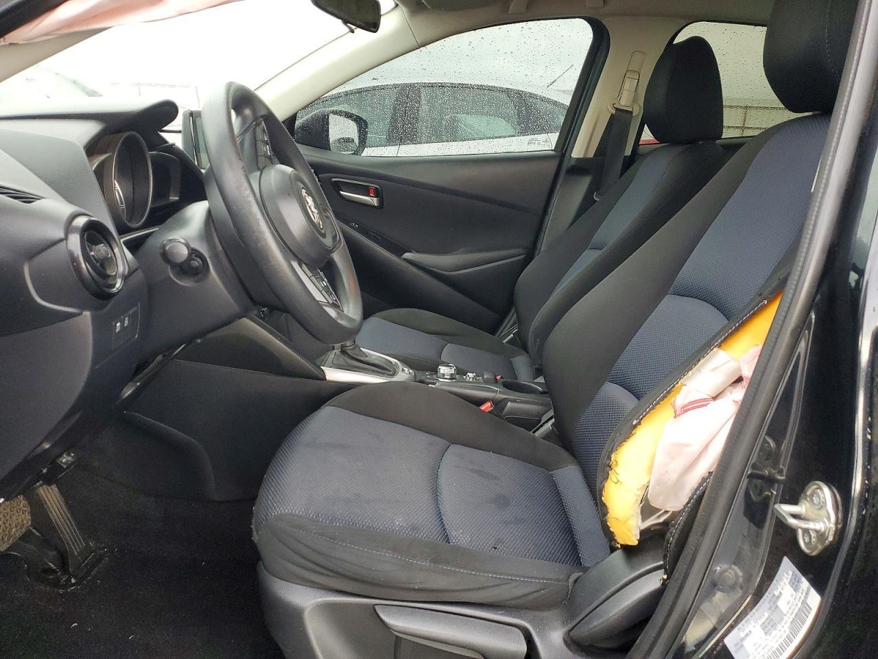 2019 Toyota Yaris L - Фото 7