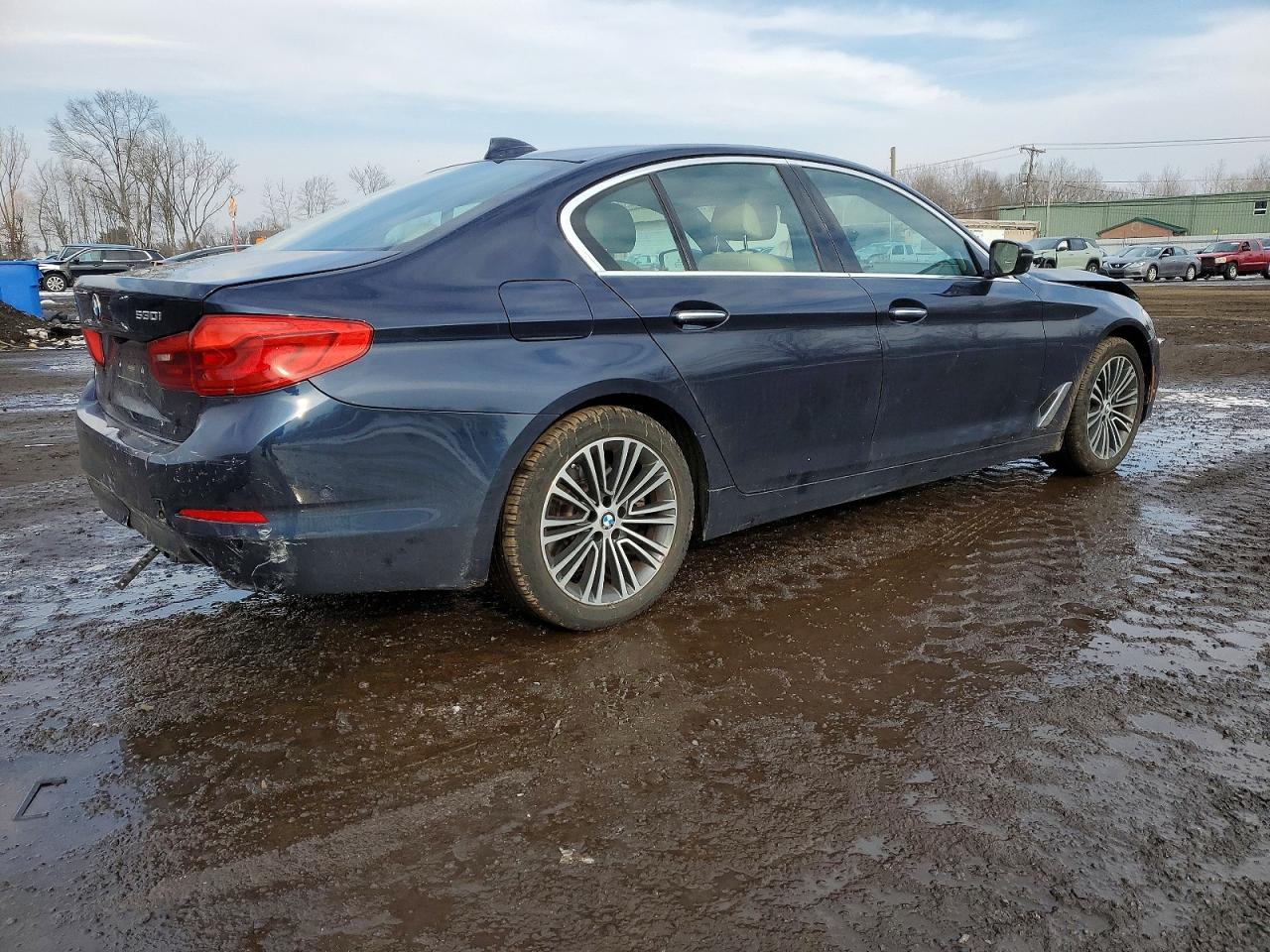 2017 BMW 530 Xi - Фото 3