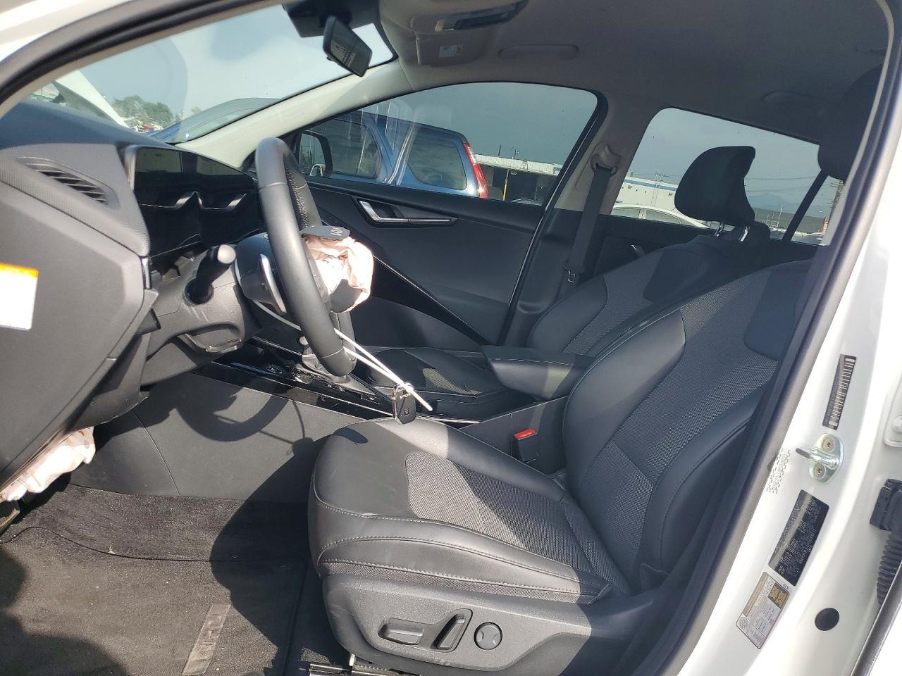 2023 Kia Niro Ex - Image 7