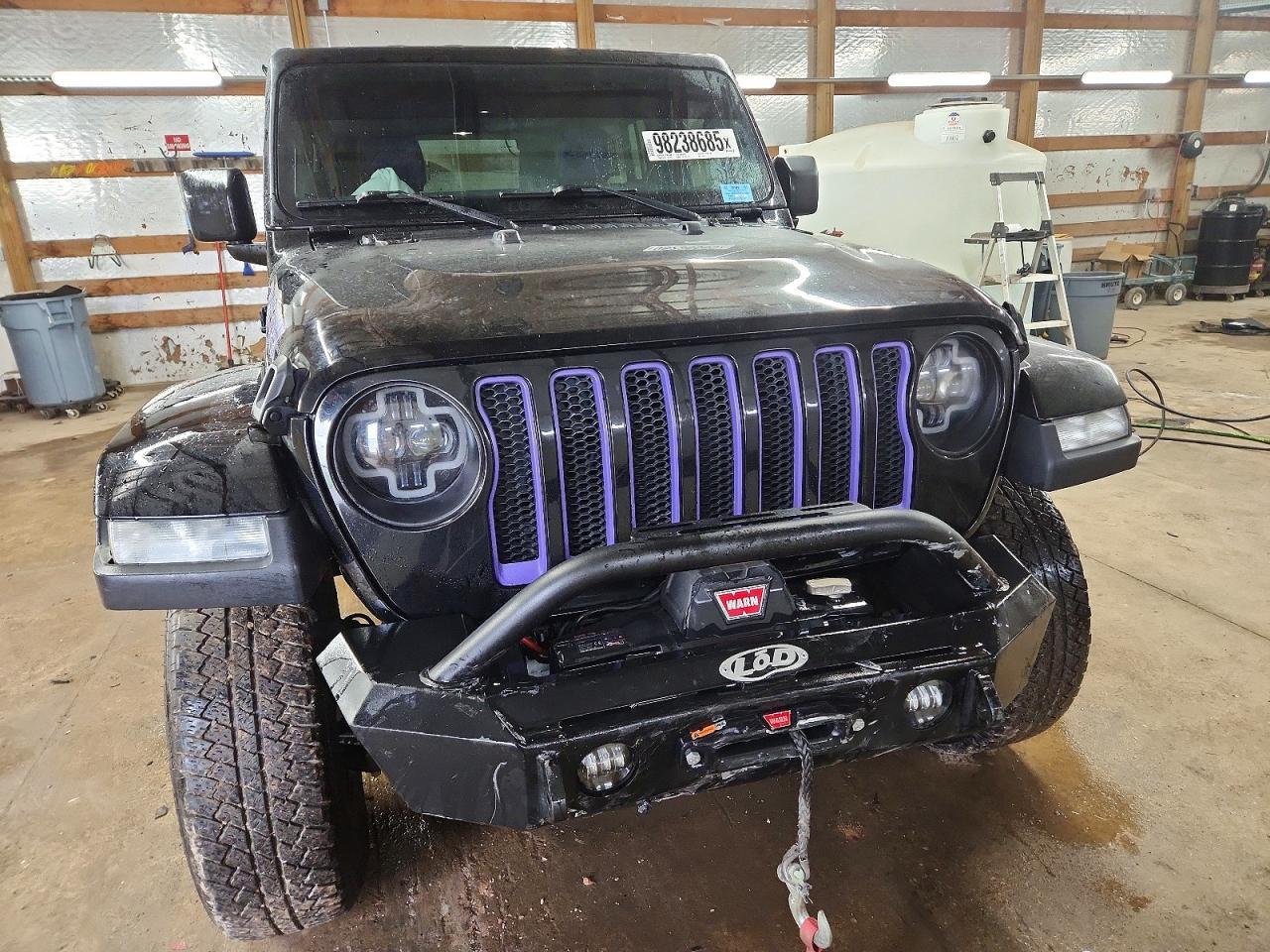 2018 Jeep Wrangler Unlimited Sahara - Фото 5