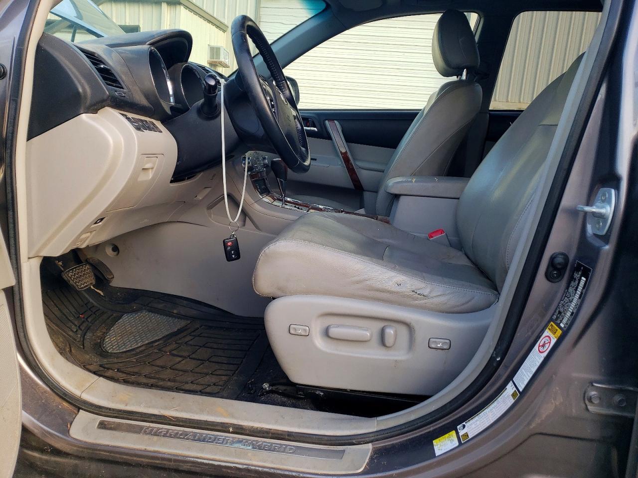 2013 Toyota Highlander Hybrid Limited - Image 7