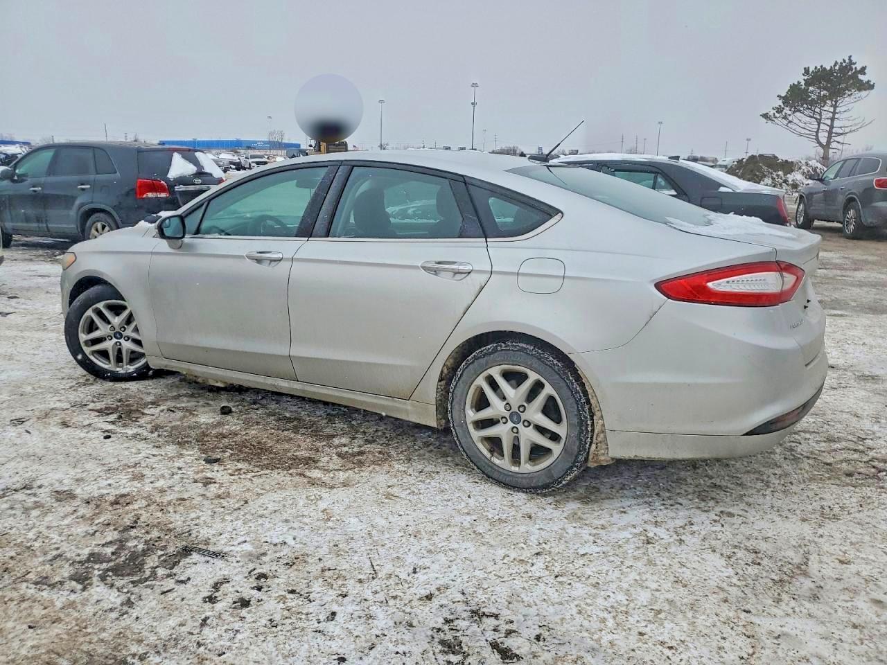 2016 Ford Fusion Se - Image 2