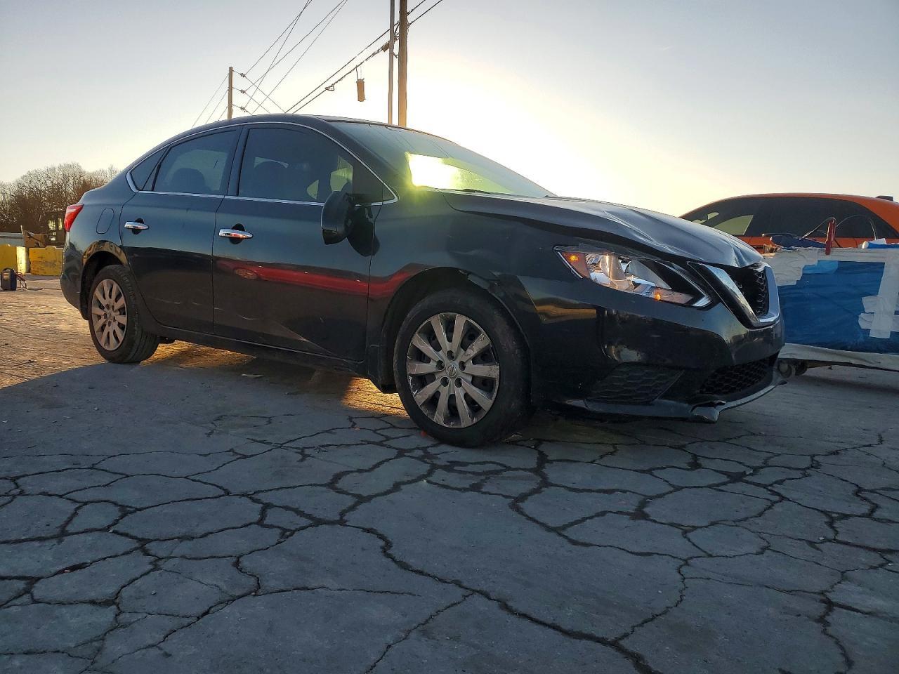 2017 Nissan Sentra S - Фото 4