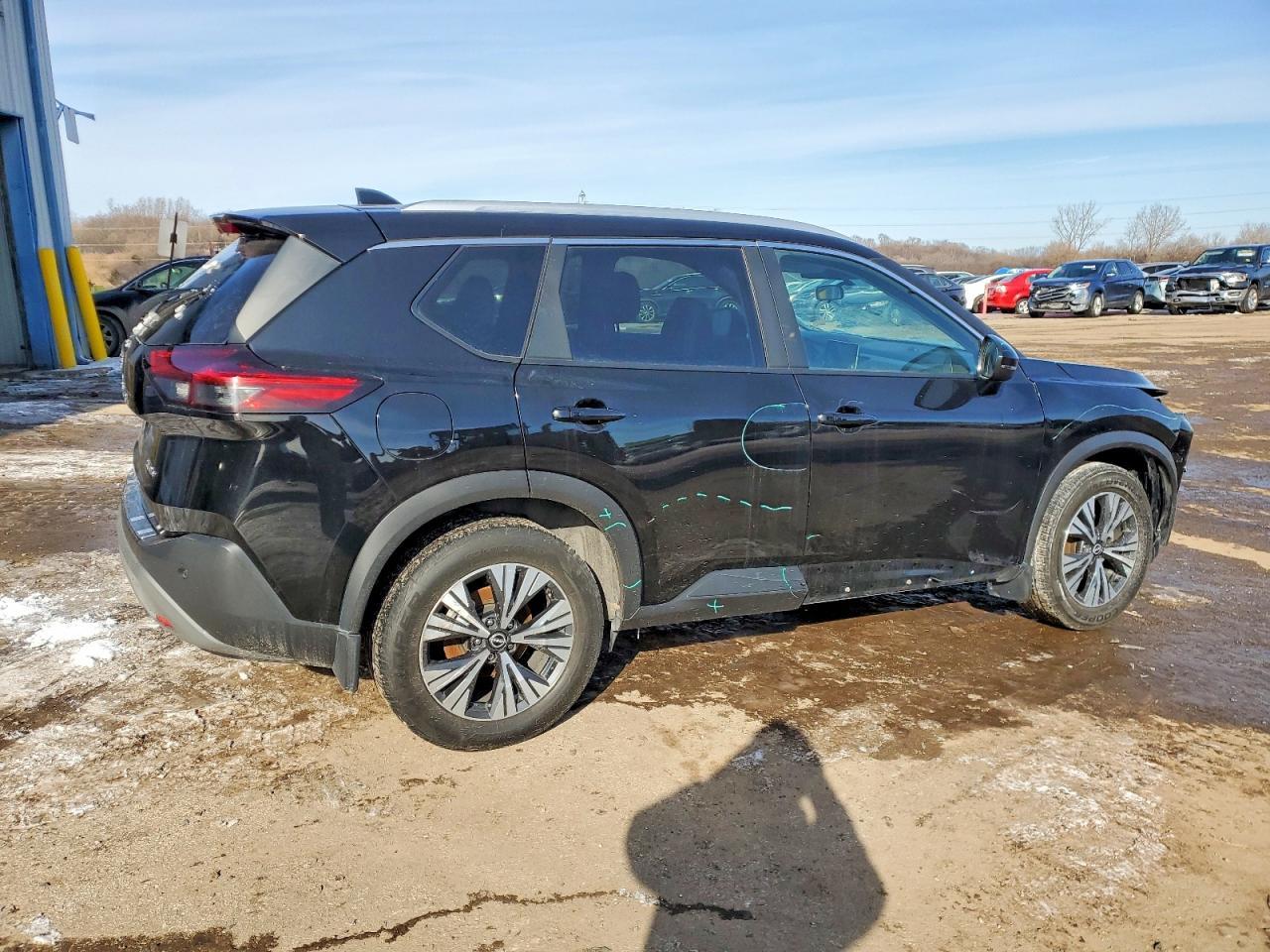 2023 Nissan Rogue Sv - Image 3