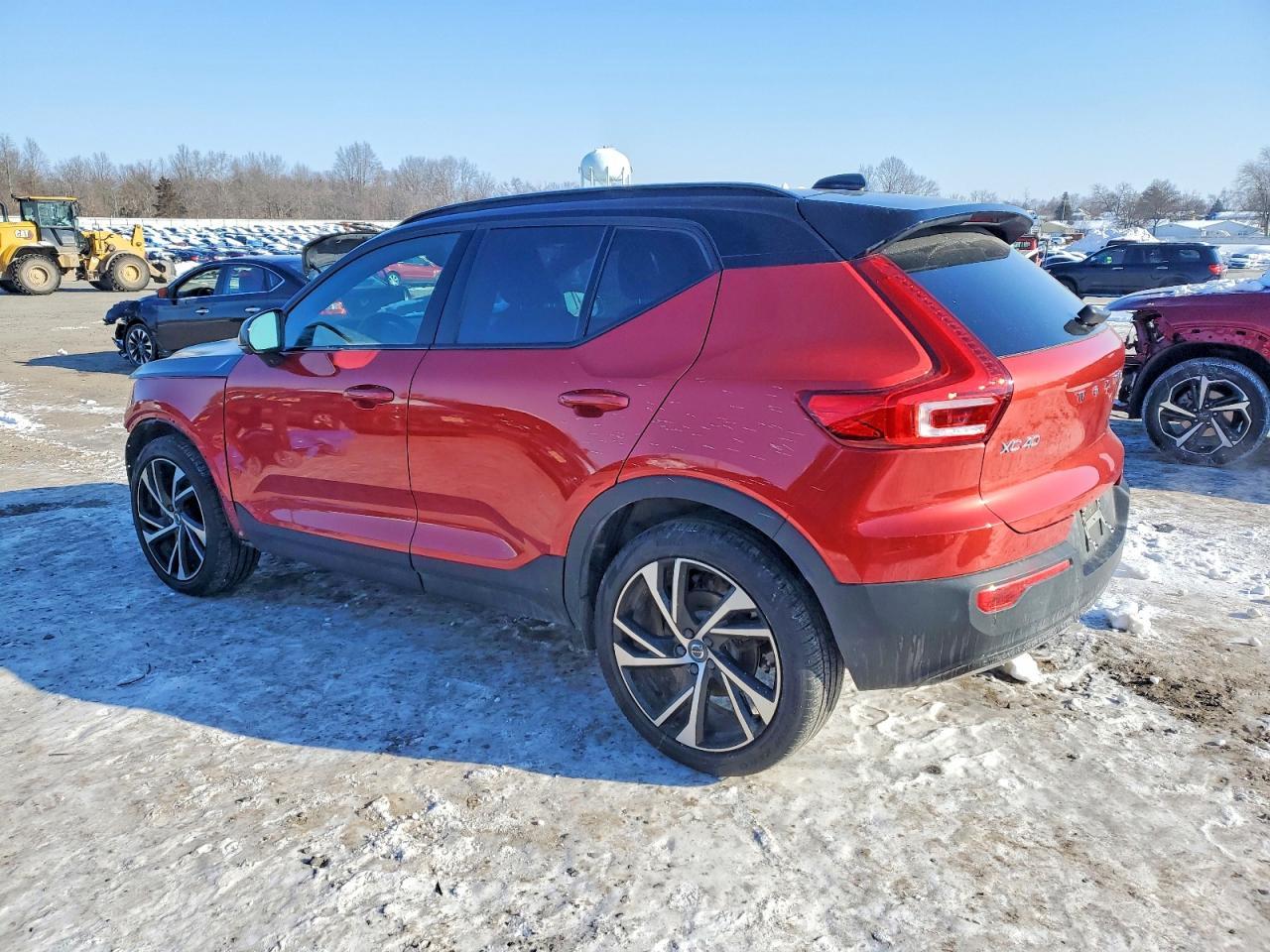 2022 Volvo Xc40 T5 R-Design - Фото 2