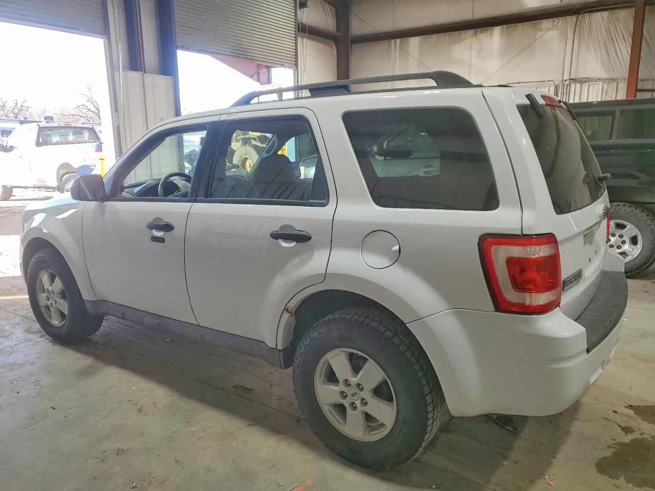 2009 Ford Escape Xlt - Фото 2