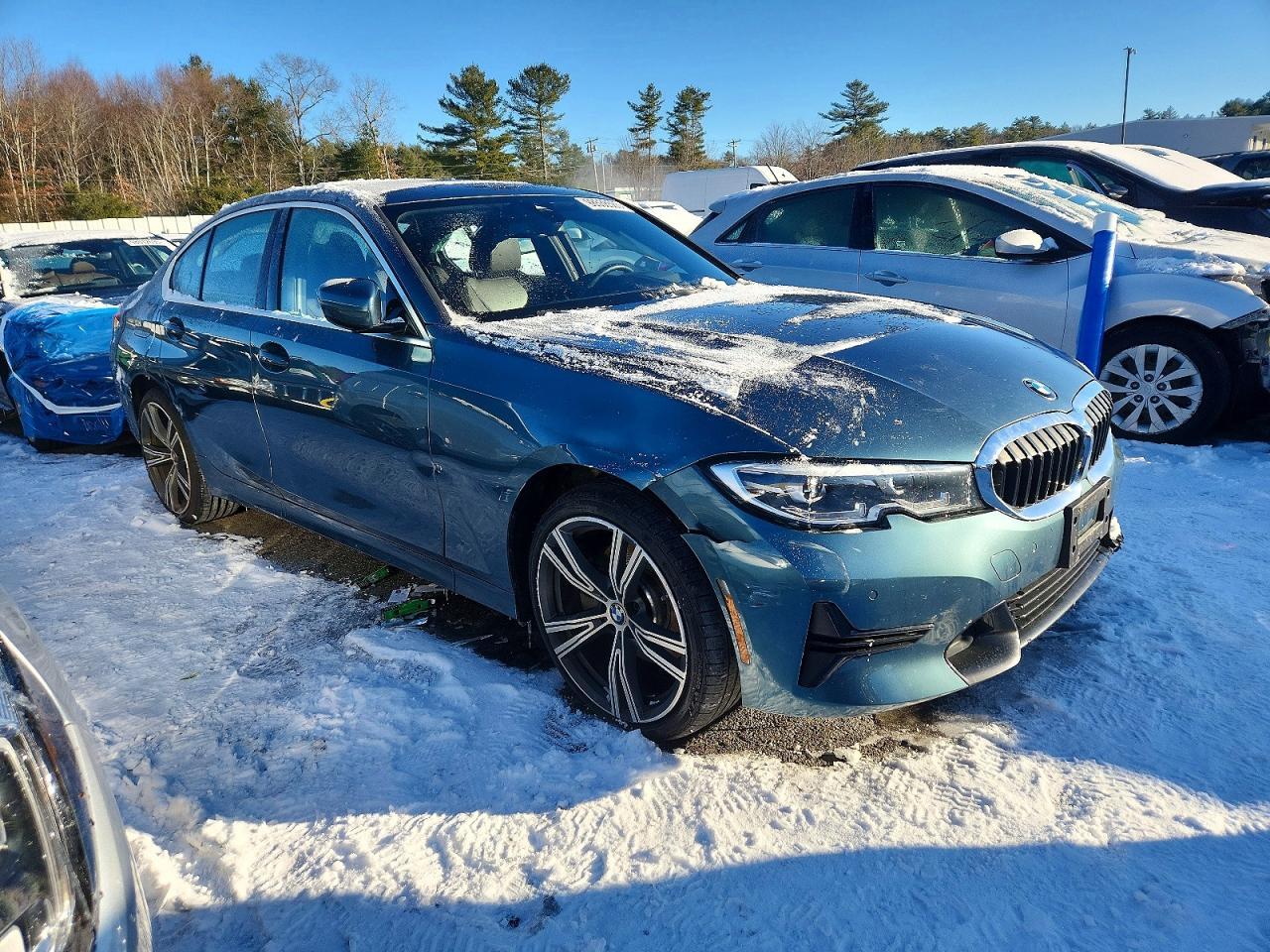 2019 BMW 330Xi - Image 4