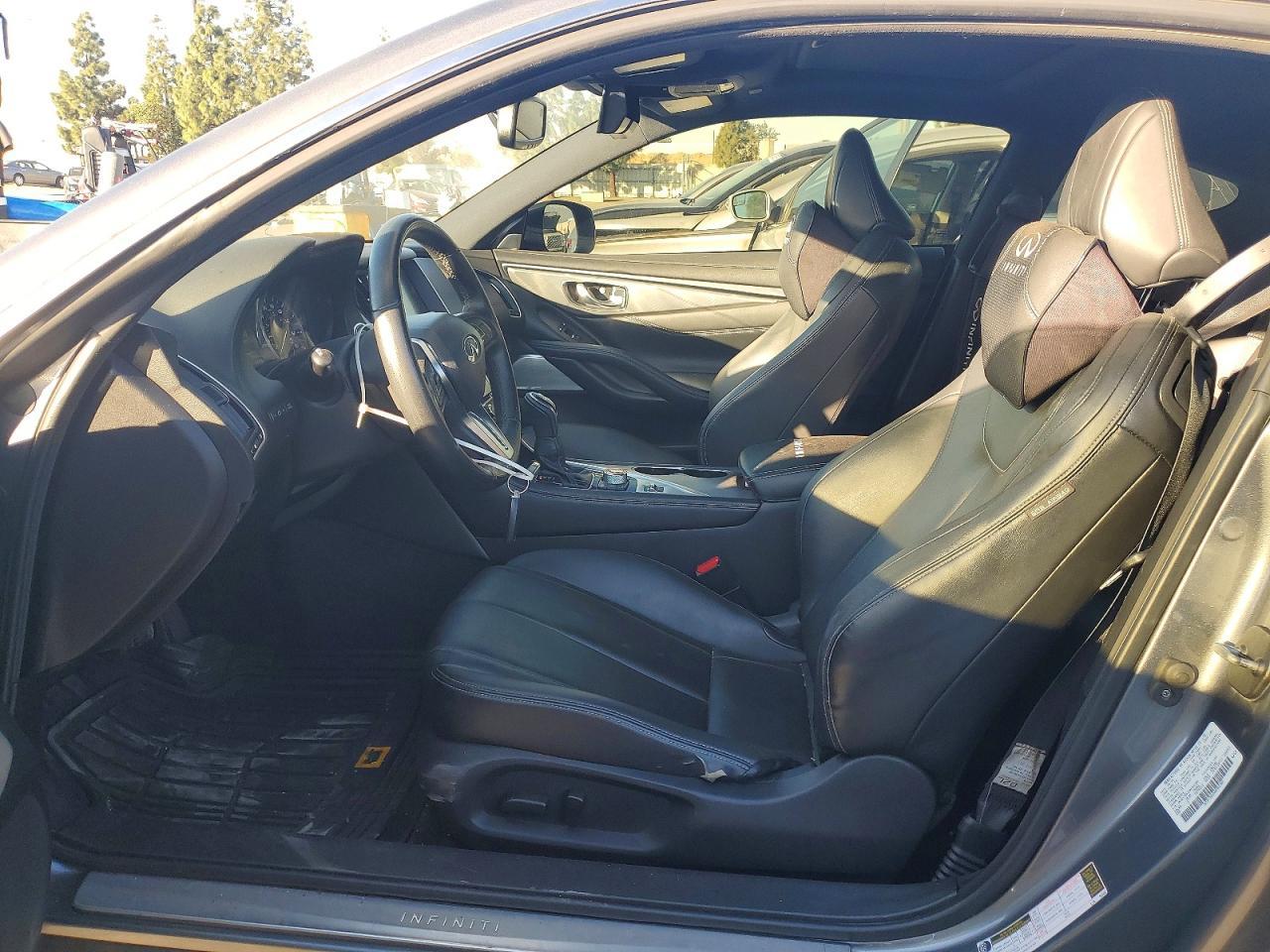2017 Infiniti Q60 3.0T Premium - Фото 7