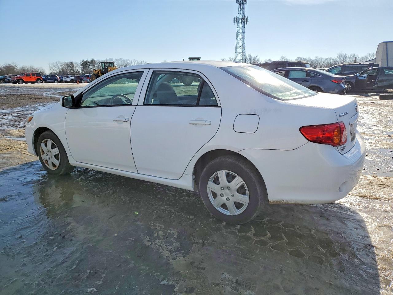2010 Toyota Corolla Base - Фото 2
