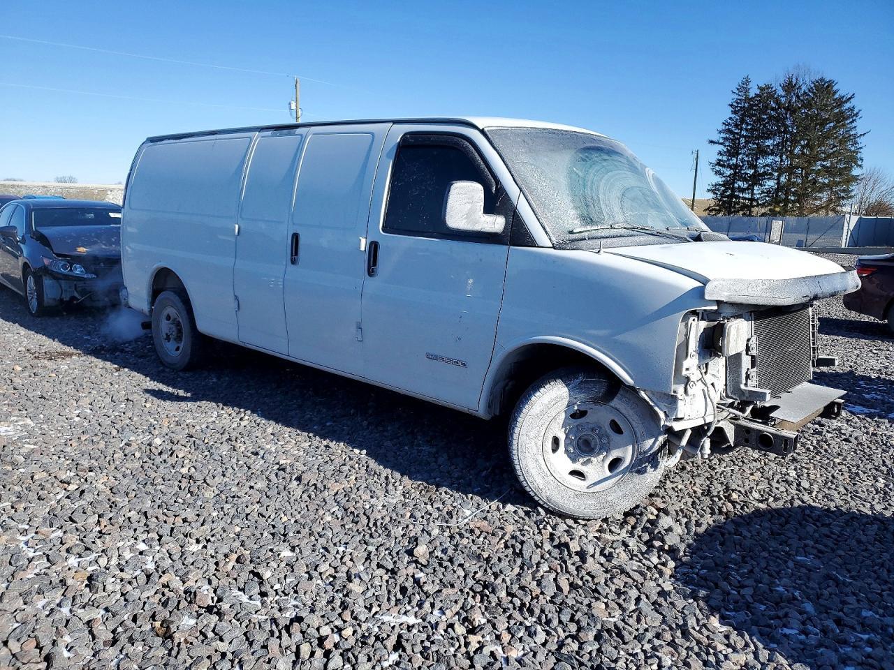 2004 GMC Savana G3500 Delivery Van - Фото 4