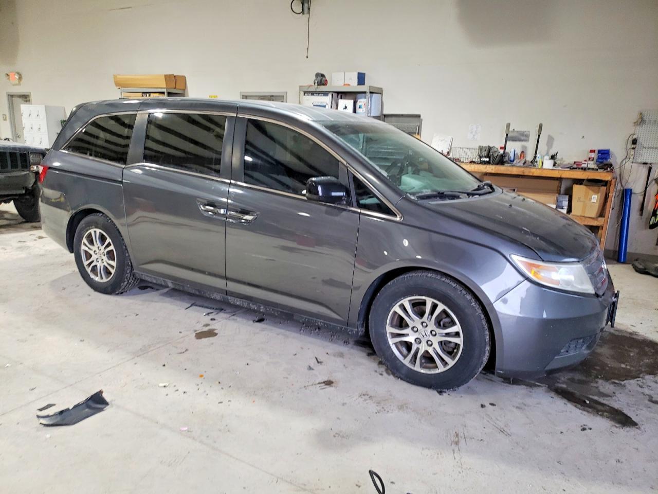 2013 Honda Odyssey Ex - Фото 4