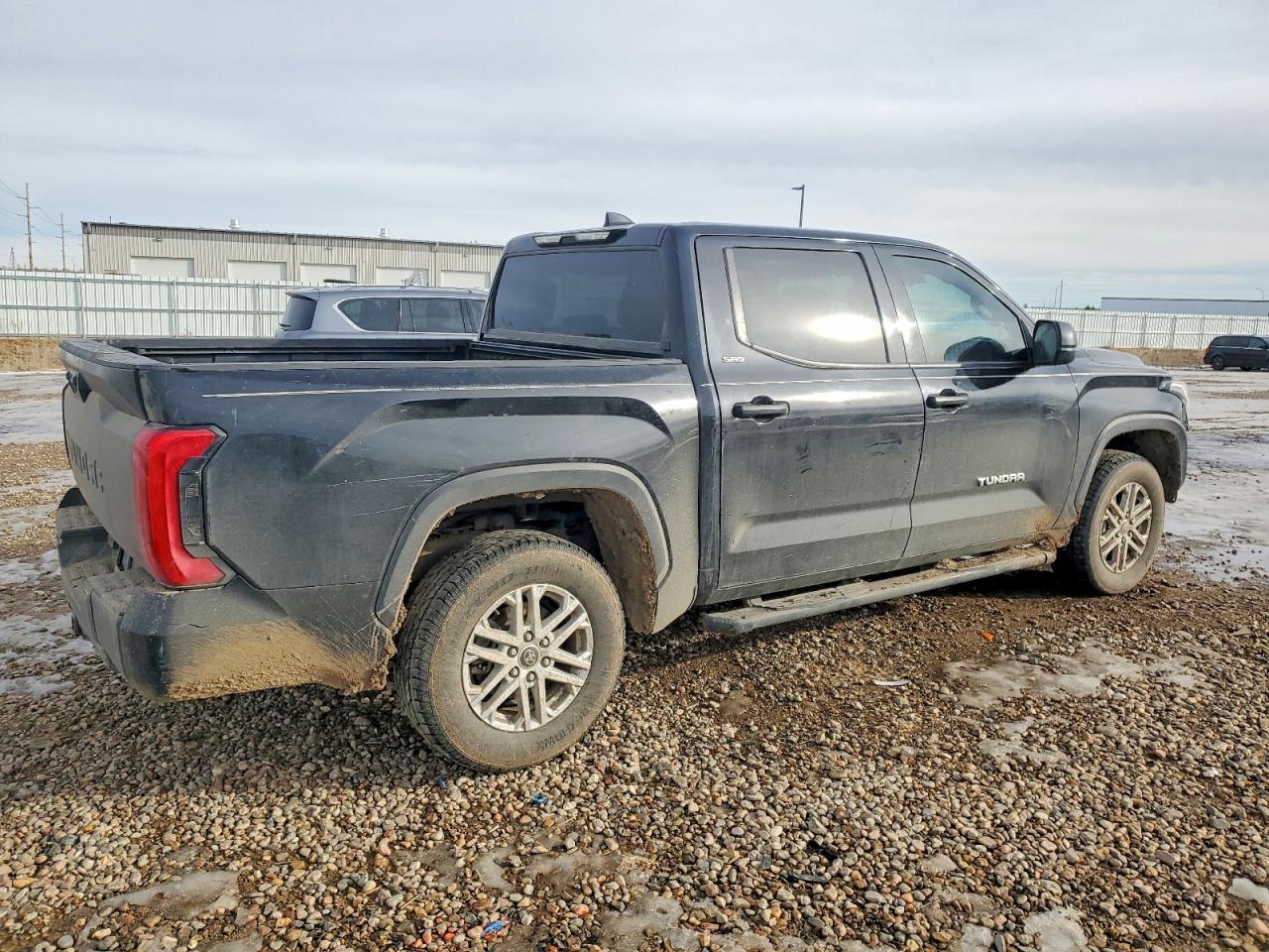 2023 Toyota Tundra - Фото 3
