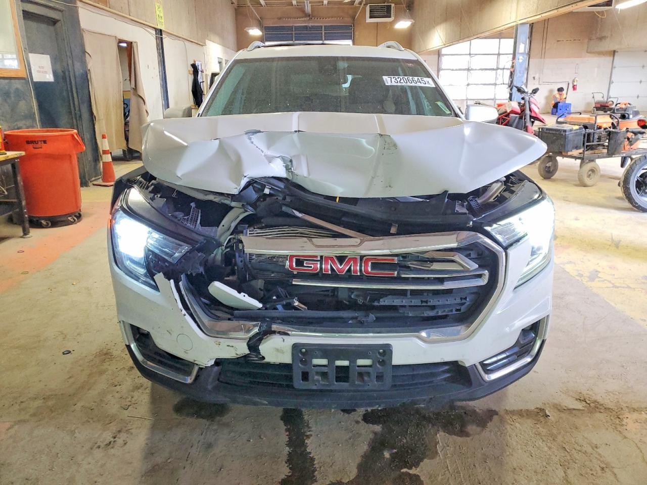 2022 GMC Terrain Slt - Image 5