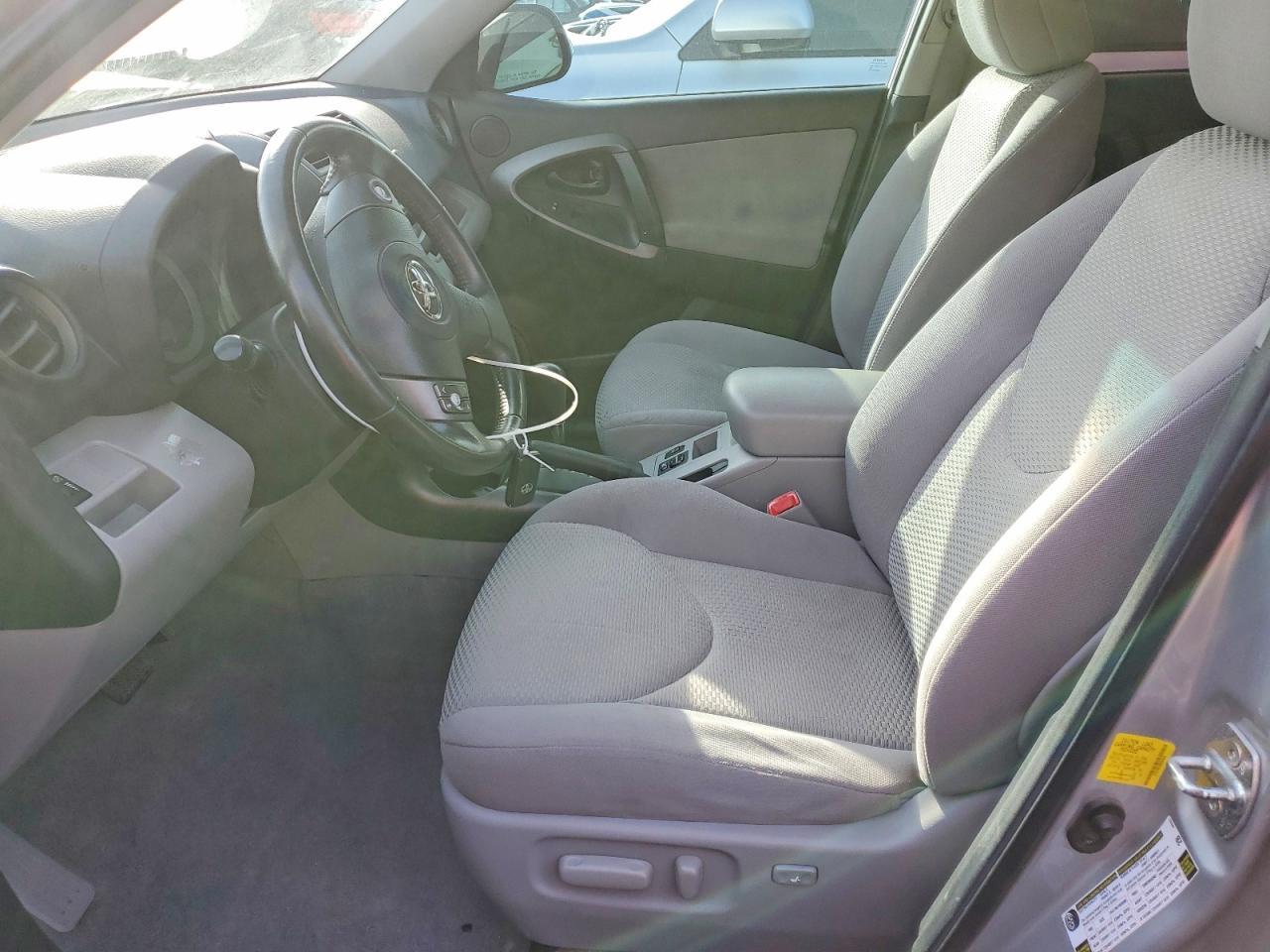 2011 Toyota Rav4 Limited - Фото 7