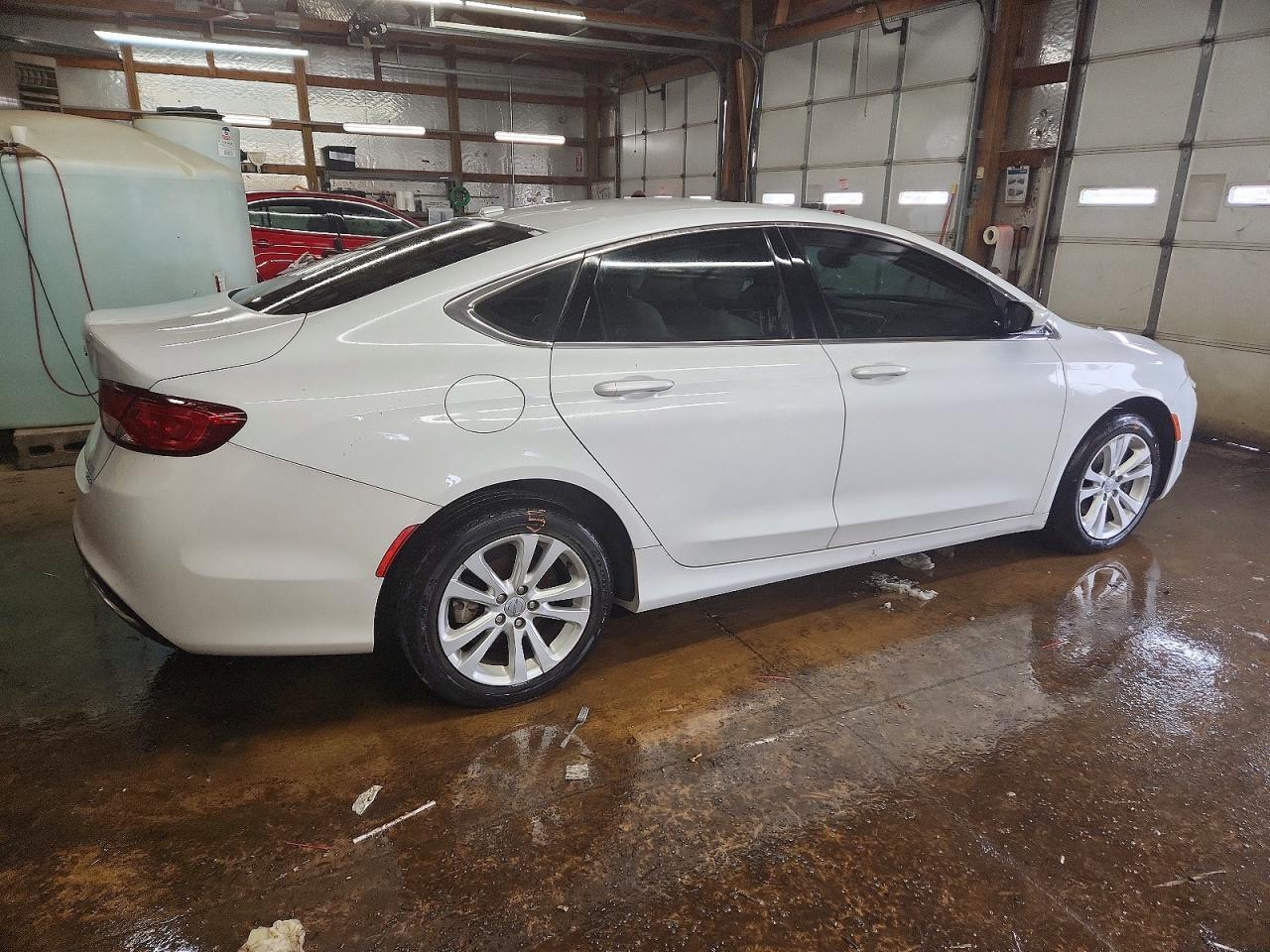 2015 Chrysler 200 Limited - Image 3