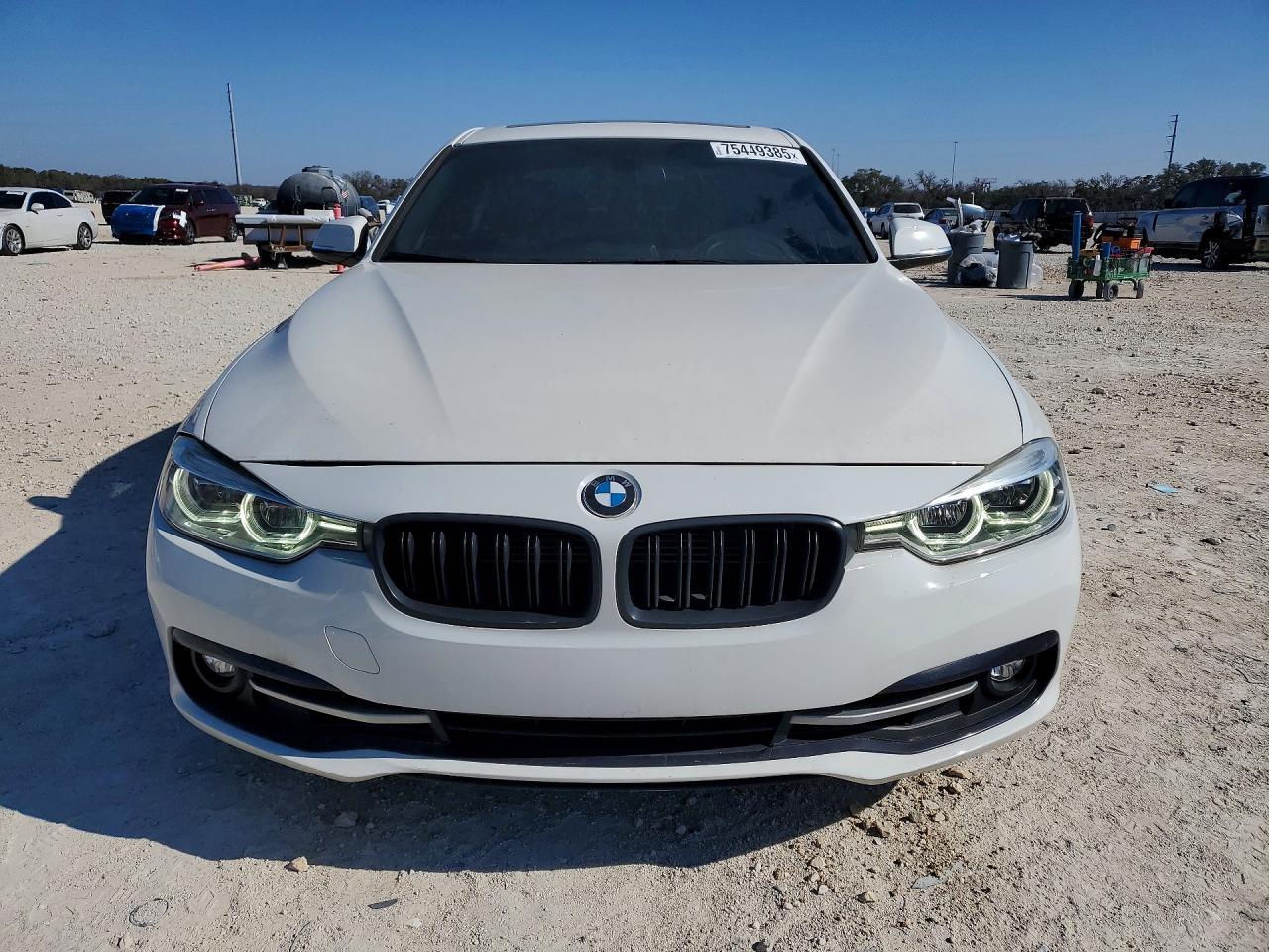 2018 BMW 330E - Фото 5