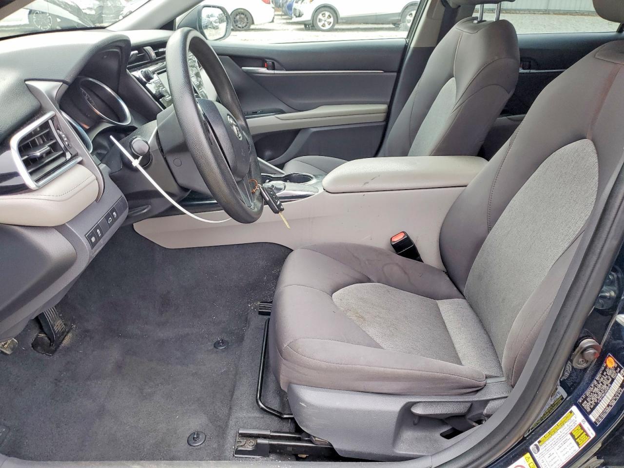 2018 Toyota Camry L - Image 7