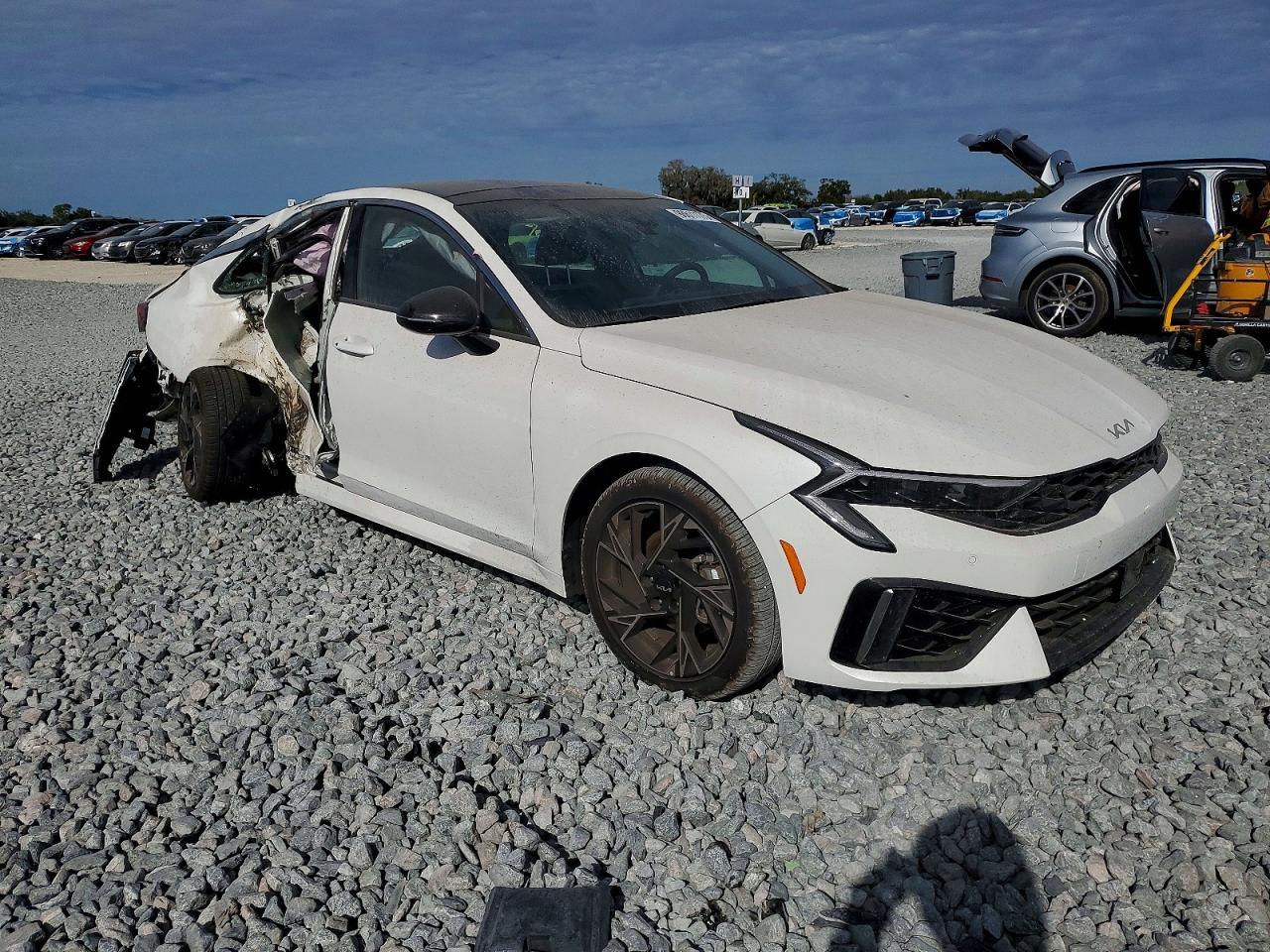 2025 Kia K5 Gt Line - Image 4