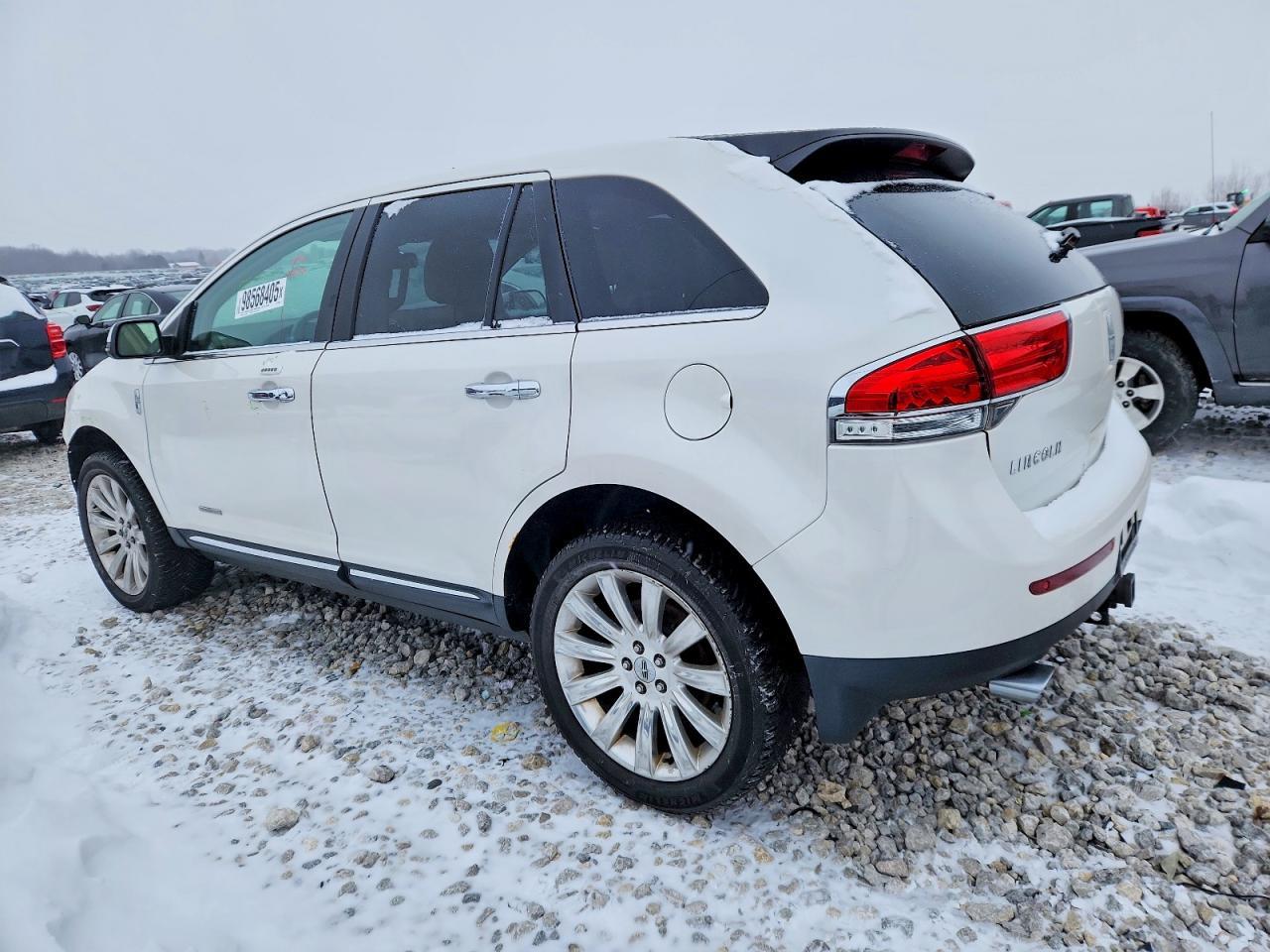 2015 Lincoln Mkx - Image 2