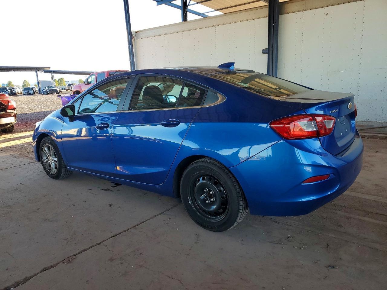 2018 Chevrolet Cruze Lt - Фото 2