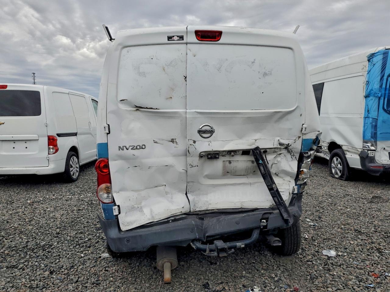 2017 Nissan Nv200 2.5S - Фото 6