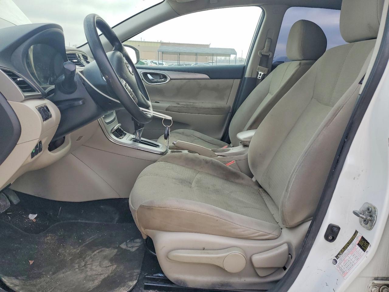 2015 Nissan Sentra S - Фото 7