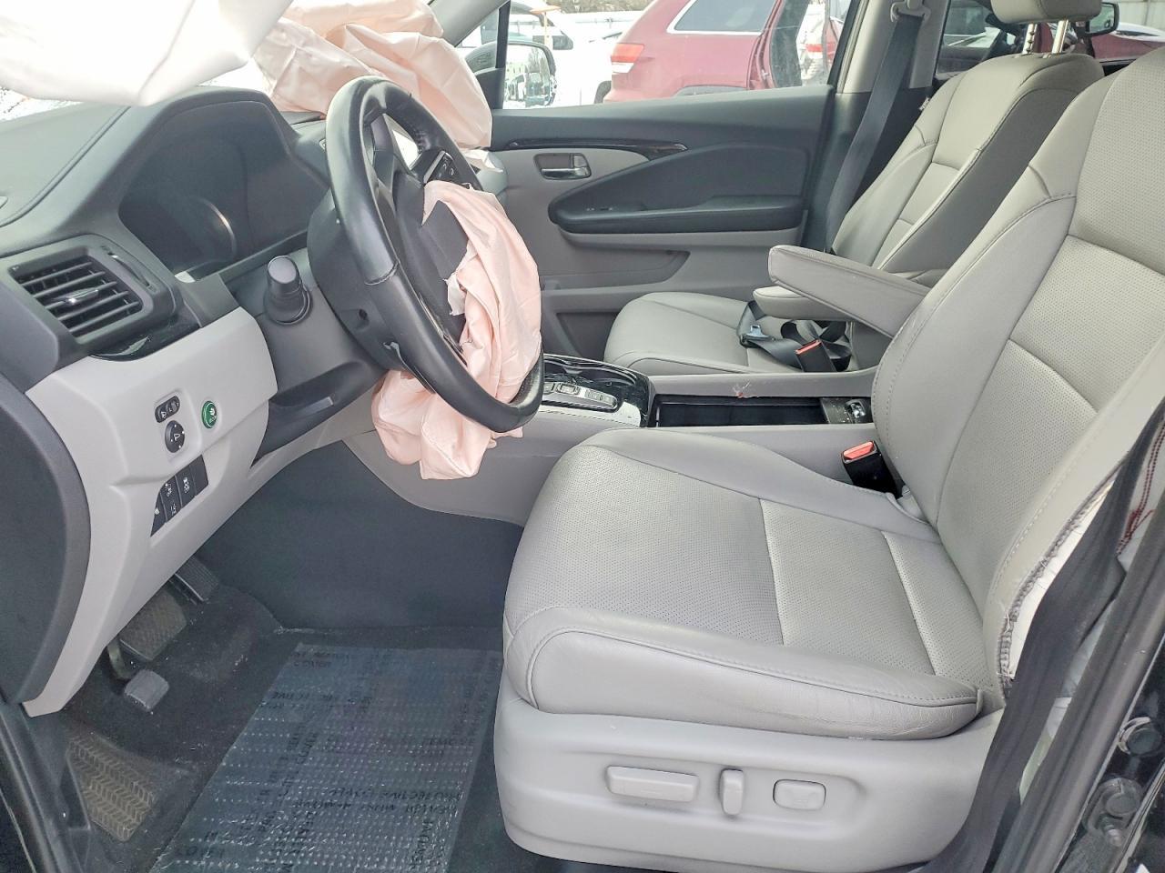 2019 Honda Pilot Elite - Image 7