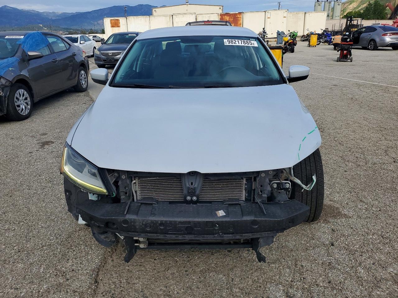 2017 Volkswagen Jetta S - Image 5