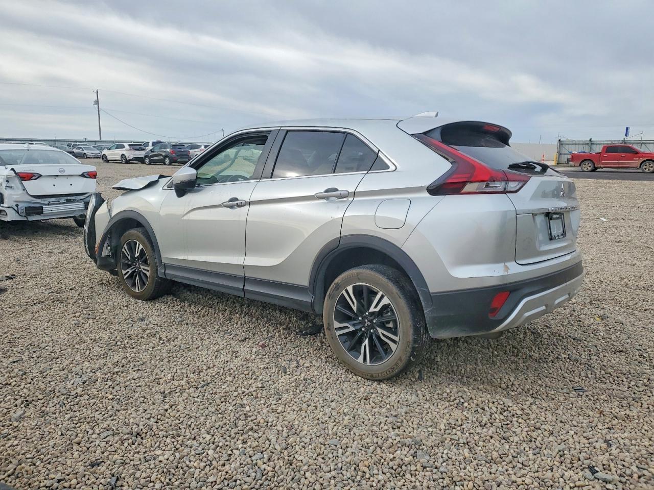 2024 Mitsubishi Eclipse Cross Se - Фото 2