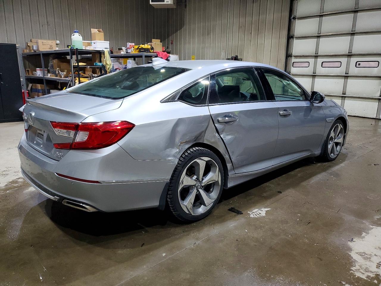 2018 Honda Accord Touring - Фото 3