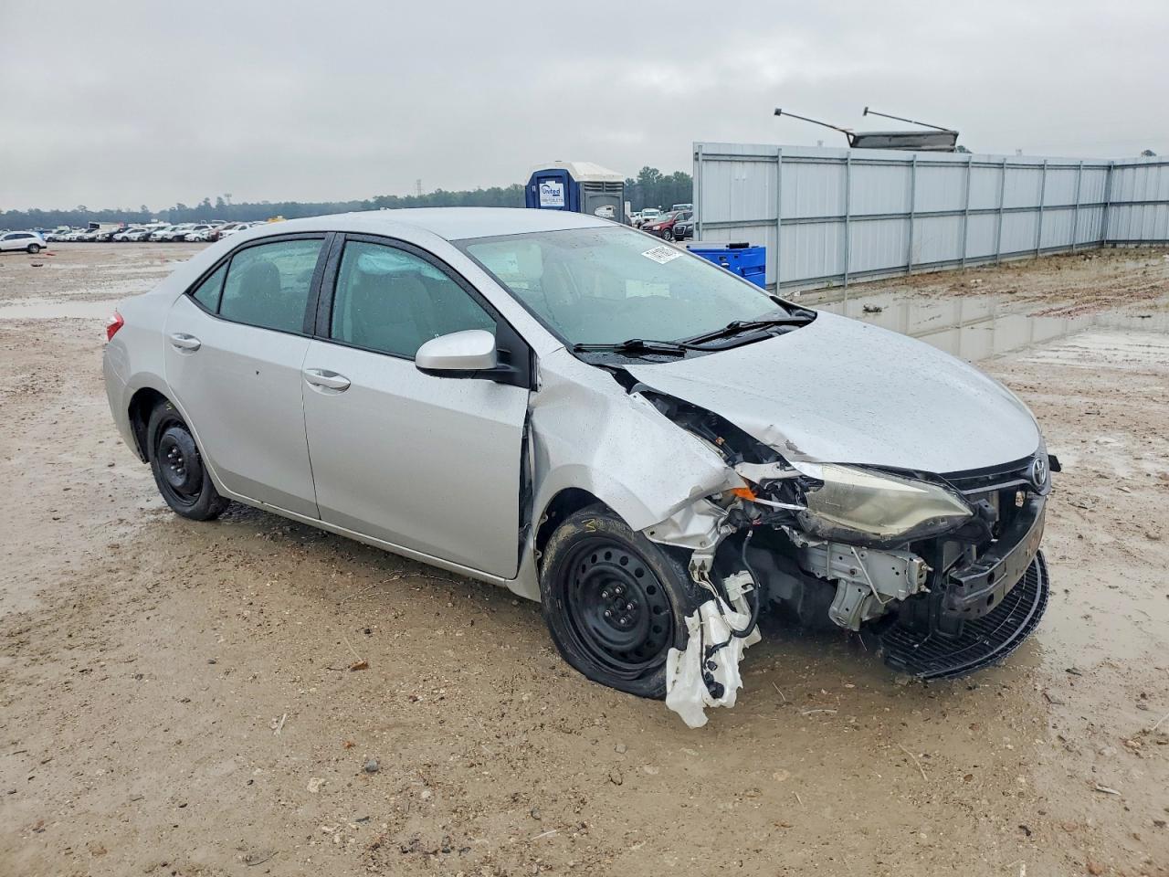 2015 Toyota Corolla - Фото 4